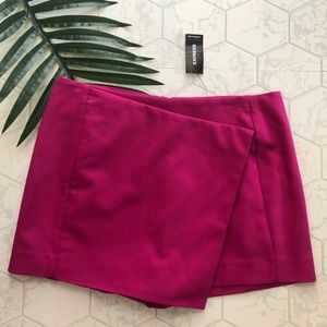 Express Shorts/Skirt NWT Women’s Hot Pink